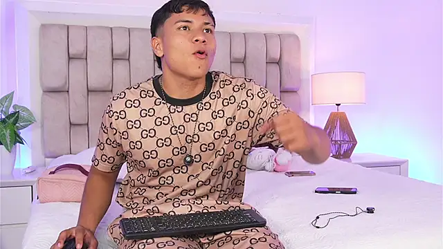 jordan thompson online show from April 8, 2026, 1:16 am