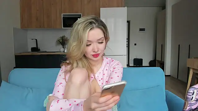 CassandraArmas online show from March 20, 2026, 1:05 pm