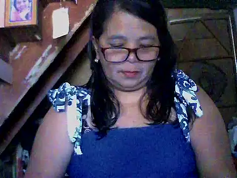 Flowerblossom123 online show from March 24, 2026, 5:01 am