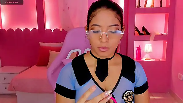 Holy Lux online show from March 5, 2026, 11:17 am