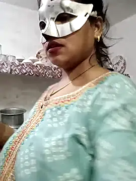 Snapshot of your-charu chatting on April 2, 2026, 5:49 am your-charu online show from April 2, 2026, 5:49 am