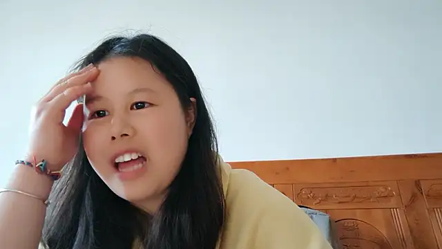 Hannah-33 online show from February 27, 2026, 6:57 am