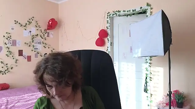 Miss Amberr online show from March 18, 2026, 4:59 am