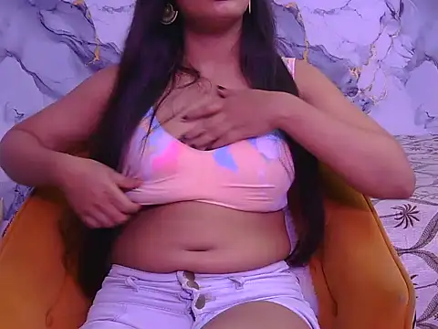 Aayesha-queen online show from March 16, 2026, 3:56 am