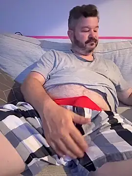 chubbylittlesecret online show from April 4, 2026, 1:08 pm