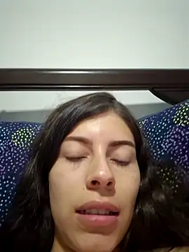 Snapshot of IrisBound chatting on May 25, 2026, 3:23 am IrisBound online show from May 25, 2026, 3:23 am