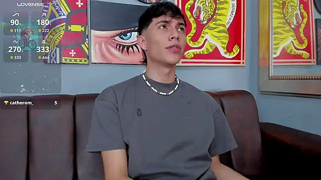 AronTawers online show from April 7, 2026, 7:14 pm