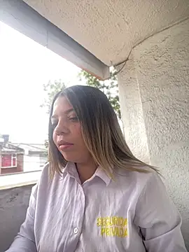 Snapshot of AdaPink_ chatting on March 3, 2026, 5:08 pm AdaPink online show from March 3, 2026, 5:08 pm