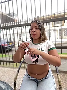 AdaPink  online show from March 19, 2026, 2:10 pm