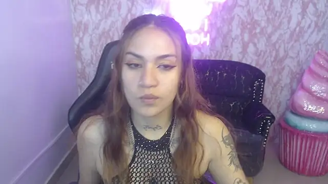 Andrea ch01 online show from March 4, 2026, 8:15 pm