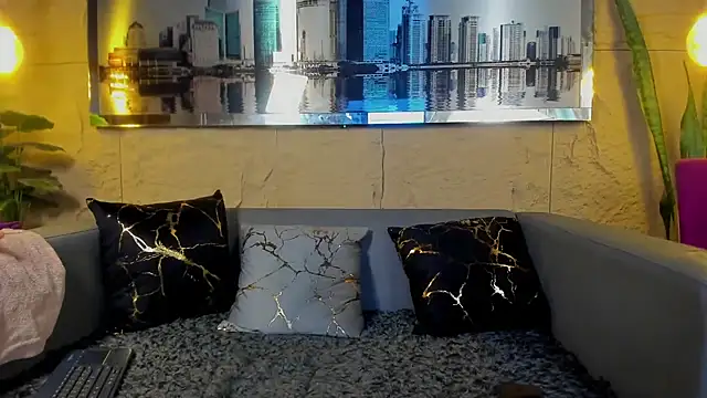 Noha  scott online show from March 29, 2026, 2:17 pm