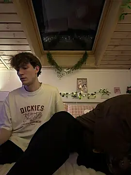 Snapshot of meowmiu chatting on March 2, 2026, 10:38 pm meowmiu online show from March 2, 2026, 10:38 pm