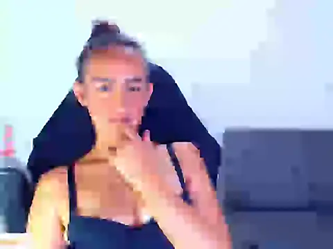 Snapshot of dreamgirlxxx1 chatting on March 3, 2026, 6:14 pm dreamgirlxxx1 online show from March 3, 2026, 6:14 pm