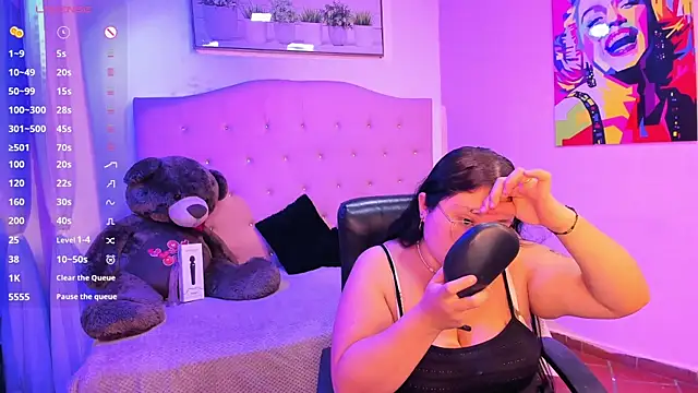 Snapshot of sienna_cavalli chatting on February 28, 2026, 12:50 pm sienna cavalli online show from February 28, 2026, 12:50 pm