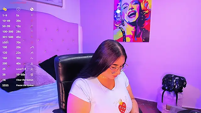 sienna cavalli online show from March 24, 2026, 1:05 pm