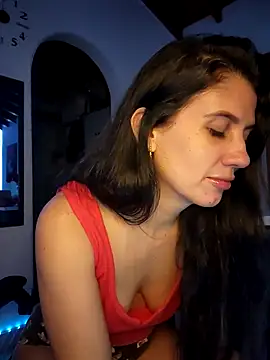 sashaaqueen online show from March 22, 2026, 4:38 am