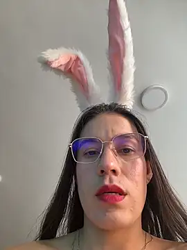 Penny 09 online show from March 25, 2026, 8:37 pm