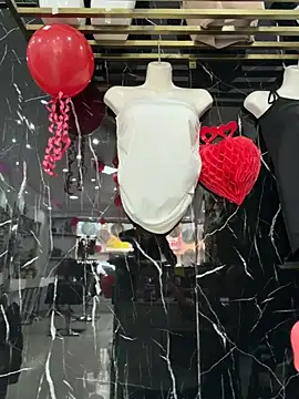 Snapshot of RubiaMorena chatting on February 26, 2026, 7:02 pm RubiaMorena online show from February 26, 2026, 7:02 pm