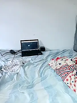 safiya  emira online show from April 9, 2026, 3:28 pm