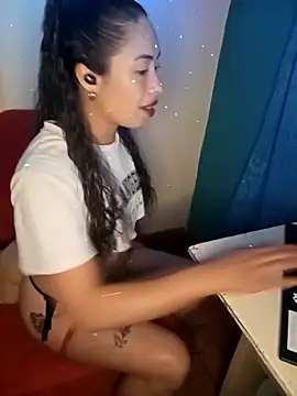 lina luxe  online show from February 28, 2026, 11:28 pm