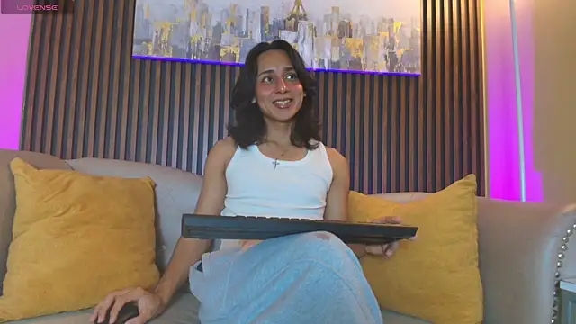 Elisasue online show from June 5, 2026, 3:24 am