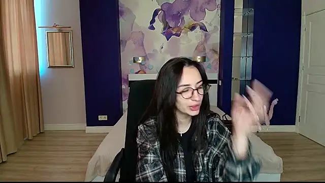 Snapshot of AmandaRaysi chatting on March 23, 2026, 8:18 am AmandaRaysi online show from March 23, 2026, 8:18 am