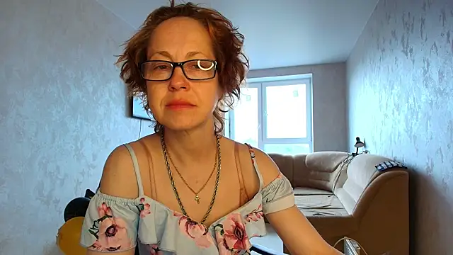 LioraWeiss online show from May 15, 2026, 5:14 am