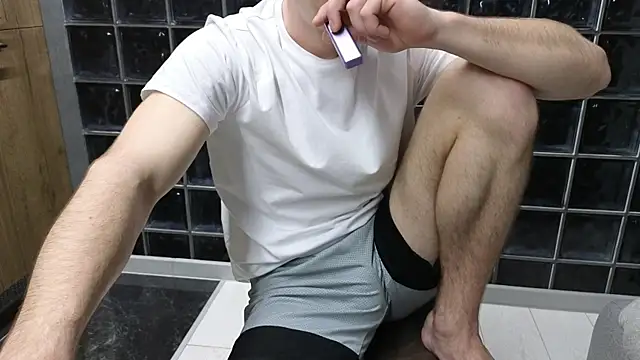 chantatummm online show from April 20, 2026, 3:04 pm