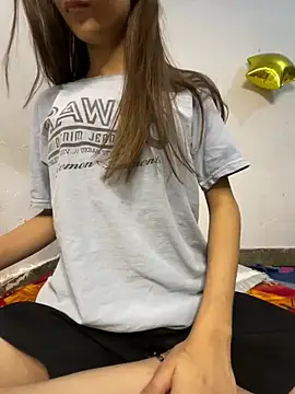 sexy liciy online show from February 26, 2026, 5:45 pm