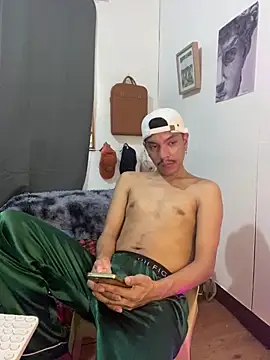 Snapshot of asian_darlingcummersxXx chatting on April 26, 2026, 4:21 am asian darlingcummersxXx online show from April 26, 2026, 4:21 am