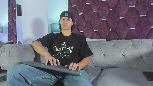 TonyBenedetti online show from April 27, 2026, 8:18 pm