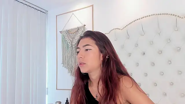 Sara funy online show from March 9, 2026, 12:42 pm