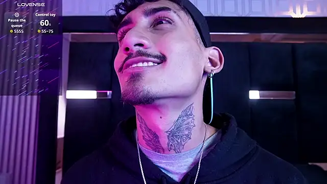 Dark Eros  online show from April 16, 2026, 3:40 am