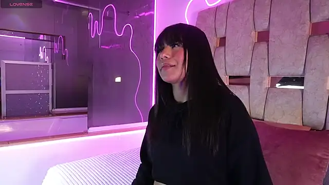 Petitte Mussa online show from April 16, 2026, 3:29 am