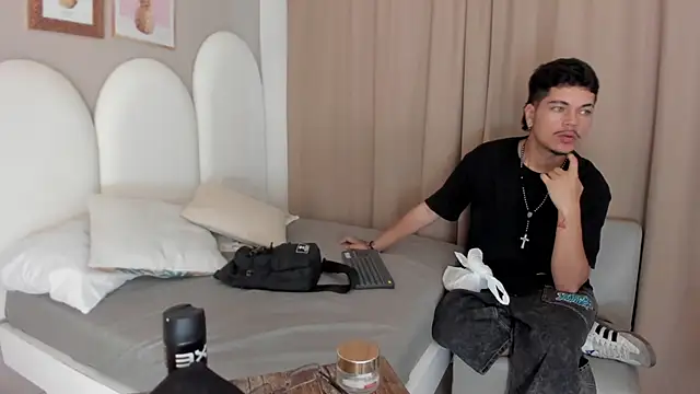 Jason 23   online show from April 12, 2026, 1:27 pm