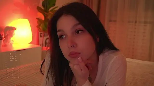 Snapshot of Akaruiiii chatting on February 25, 2026, 2:43 am Akaruiiii online show from February 25, 2026, 2:43 am