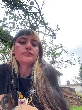 Snapshot of Sara_92 chatting on March 3, 2026, 5:52 pm Sara 92 online show from March 3, 2026, 5:52 pm