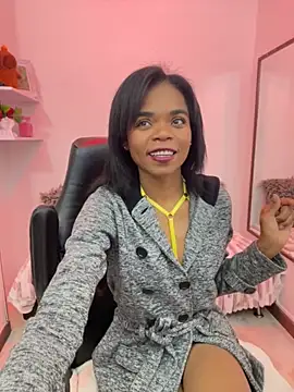 camila avila online show from March 11, 2026, 3:56 am