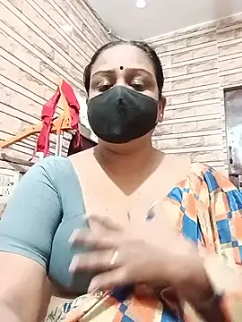 Snapshot of Rashmi_89 chatting on June 7, 2026, 11:14 am Rashmi 89 online show from June 7, 2026, 11:14 am
