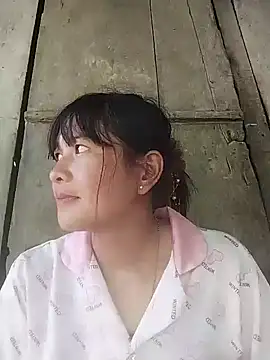 rinrin7700 online show from April 3, 2026, 5:27 am