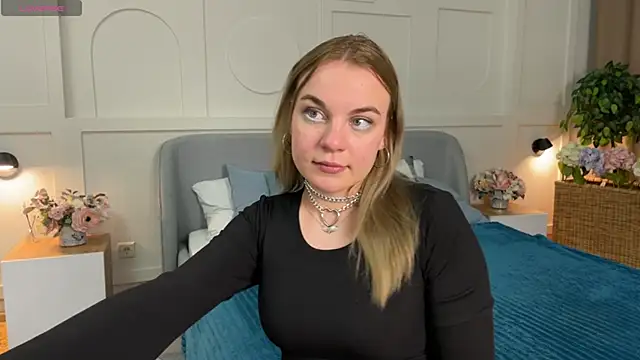 Glow Margo online show from March 2, 2026, 1:08 am