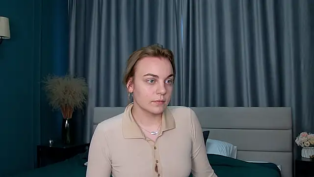 Glow Margo online show from March 6, 2026, 1:46 am