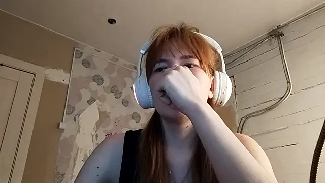 DinaFirebird online show from March 3, 2026, 5:24 am