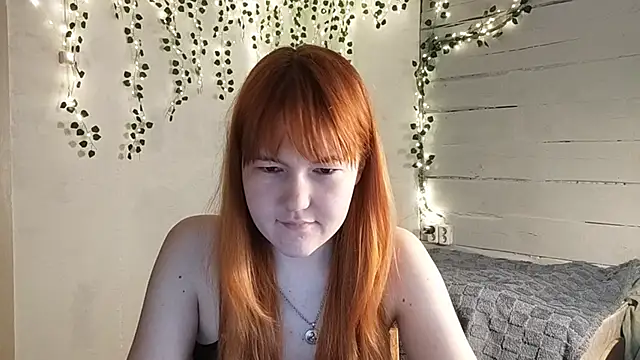 DinaFirebird online show from April 10, 2026, 4:39 am