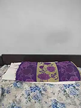 NeetuKumri online show from May 22, 2026, 5:07 pm
