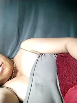 Lucie Fuzk online show from April 15, 2026, 9:26 pm