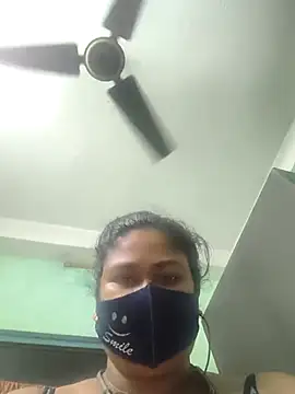 Snapshot of diyadiyanathna chatting on February 25, 2026, 4:05 pm diyadiyanathna online show from February 25, 2026, 4:05 pm