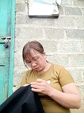 lyly sexx online show from March 3, 2026, 8:53 am