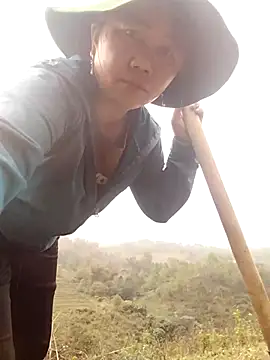 lyly sexx online show from March 7, 2026, 2:41 am