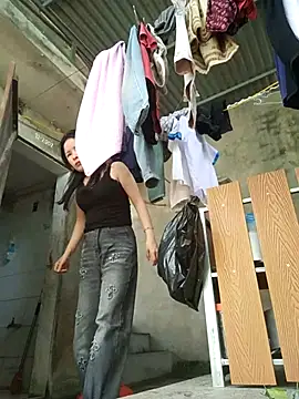 Ivy Trix2 online show from March 9, 2026, 4:05 am